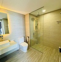 Cho Thuê Căn 2 Phòng Ngủ, Full Nội Thất Đẹp View Biển Tại Marina Suite