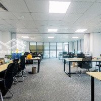 Chính Chủ Cho Thuê Văn Phòng 150M2 Giá Chỉ 30 Triệu/Tháng Ngay Mặt Đường Kim Mã