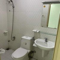 Chính Chủ Bán Căn Hộ Era Lạc Long Quân 56M2, 2 Phòng Ngủ Giấy Tờ Hợp Lệ, Giá Bán 1.8. Liên Hệ: 0384015896