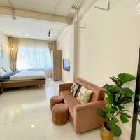 Studio 40m2 thang máy gần chợ Bến Thành, Bitexco, Takashimaya