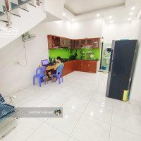 Cho Thuê Nhà Kinh Doanh 1 Trệt 1 Lầu . Diện Tích Sàn: 180 M2. 3 Pn. Đường Gs18. Tp Dĩ An. 9 Triệu