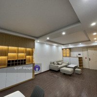 Bán Căn Hộ Chung Cư 130M2, 3 Phòng Ngủ Mặt Đường Trần Phú - Hà Đông. Căn Góc 3 Mặt Thoáng Đẹp