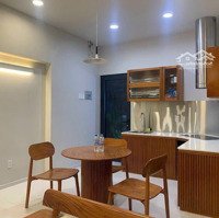 Quận 3, Villa Mini Lô Góchẽm Xe Hơi1 Trệt 2 Lầu Shr(5*8M2) Cách Mạng Thánh 8, P10, Nhà Đẹp Vào Ở Liền