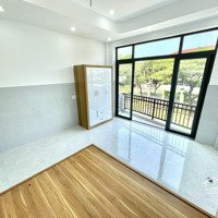 Phòng Ban Công Rộng 30M2 Ngay Cầu Vượt Linh Xuân, Phạm Văn Đồng, Làng Đh Chỉ Tính Tiền Điện