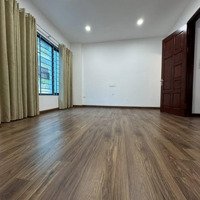 Cực Đẹp! Xây Mới Pháo Đài Láng, 30M Ô Tô Đỗ, Trước Nhà Thoáng, Thông, 40M2*5T