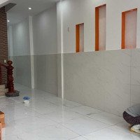 Bán Nhà 2 Tầng Kiên Cố Đường Đá Bàn 4, Sát Ql1A