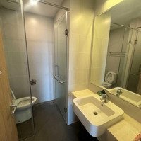 Bán Căn Hộ Sky 90M2.Full Nội Thất.view Hồ.hướng Đông Nam.giá Bán 3.8Xx.liên Hệ 0969695710