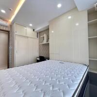 Thuê nhanh Midtown 2PN, 81m2, full NT, giá 25triệu/tháng