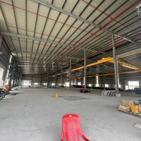 cho thuê kho xưởng 45000m2 đường quốc lô 1A .