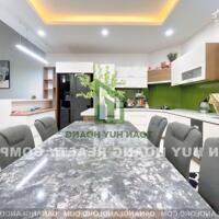 Nhà đẹp 4 phòng ngủ gần Vincom Plaza - C989