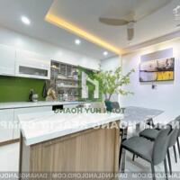 Nhà đẹp 4 phòng ngủ gần Vincom Plaza - C989