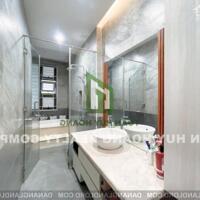 Nhà đẹp 4 phòng ngủ gần Vincom Plaza - C989