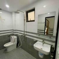 Bán nhà riêng Di Trạch, Hoài Đức 30m2. Nhà vuông thửa. Bán kính 220m chợ, trường học 3 cấp