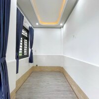Bán nhà lầu mới hẻm liên tổ 3-4 Cách Nguyễn Văn Cừ 30m