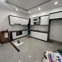 Ô Cách Việt Hưng Long Biên 40M2 5 Tầng Mới Ô Tô Qua Cửa