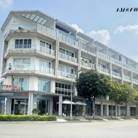 Cho Thuê 3 Căn Sari Town Sala Thông Nhau, Dtsd 1.800M2, Vị Trí Đẹp, Cực Hiếm, Giá Tốt Nhất