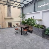 Siêu Mẫu Bán Nhà Phố Quán Thánh - Ba Đình - Gần Phố 45M2 5Tmặt Tiền4,5M. Nhỉnh 11Tỷ. Lh Vân 0973648011