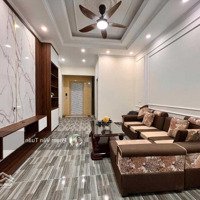 Nhà Cực Đẹp 40M2X6T Thang Máy. Lô Góc - Ngõ Thông, Cách Ôtô 50M, Cạnh Lăng Bác Phố Đội Cấn, Ngọc Hà