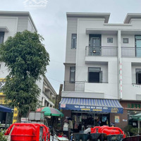 Bán Nhà Mặt Phố Căn Góc Ở Kđt Centa City Vsip