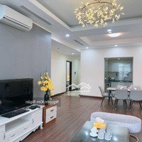 Chính Chủ Cho Thuê 2 Ngủ Rộng 130 M2 R1 Royal City Giá 17T, Nhà Trống Vào Ngay, Liên Hệ: 0912.396.400