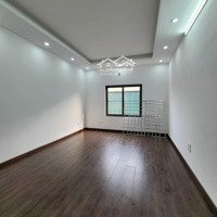 Duy Nhất Một Căn Lô Góc 3,5 Tầng 47M2, Ô Tô Tải Đỗ Cửa Nhà , Đường Rộng 5M, Cách Cầu Đại Thành 200M