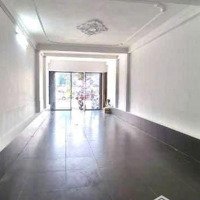 Nhà Mặt Tiền Cho Thuê Thích Hợp Showroom Văn Phòng Spa