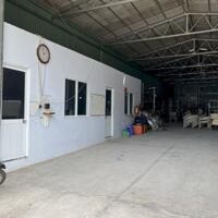 Cho thuê nhà kho hoặc xưởng 700m2 ở Phường Tân Phước Khánh, Tân Uyên, Bình Dương LH: 0908 954 129