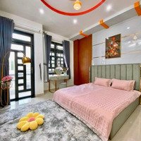 Bán Nhà Việt Hưng 68M2-5 Tầng-Mặt Tiền5.3M-Ô Tô Tránh -Kinh Doanh-View Trường-Dân Xây-Hơn 9 Tỷ