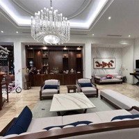 Bán Nhà Cát Linh Khu Phân Lô Đặc Biệt 65M2 X 8 Tầng Duy Nhất 1 Căn Bán 10M Ra Phố - Liên Hệ: 0968736435