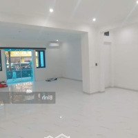 Cho Thuê Nhà Phố Hai Bà Trưng, 80M2X 2 Tầng, Mặt Tiền: 5M, Giá Thuê: 100 Triệu, Đoạn Đẹp, Liên Hệ:0968952621