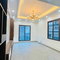 Chính Chủ Cần Bán Nhà Sát Ngõ Ô Tô Tránh, Cầu Giấy.diện Tích35M2X5T Thang Máy. Căn Góc Giá Bán 7.2 Tỷ