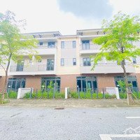 Chính Chủ Cần Bán Nhà Phố 3 Tầng Gần Công Viên Centa City, Giá Chỉ Hơn 40 Triệu/M2