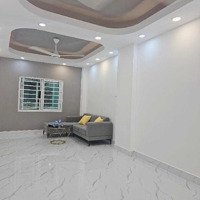 Căn Hộ 2 Phòng Ngủ- Ngay Phan Văn Trị - Nguyễn Văn Đậu Thang Máy Vi Vu Liên Hệ: 0938201000