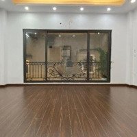 Tôi Cần Cho Thuê Nhà Kim Giang - Gần Bv Y Học Cổ Truyền, Oto Đỗ Cửa, Nhà Đẹp,Diện Tích80M*5 Tầng, 24 Triệu