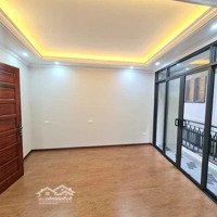 Tôi Cho Thuê Nhà Kim Giang 80M2*5 Tầng,Rộng 5M,Đường Rộng 10M, Oto Đỗ Thỏa Mái, Nhà Mới,Giá 24 Triệu/Th