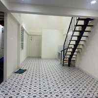 Nhượng Mặt Tiền Góc Lê Văn Thịnh Và Đường 28, 9 Triệu/Tháng , 33M2 , Đường 20M, 2 Xe Tải Thoải Mái