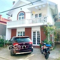 Bán Villa Phạm Hồng Thái, P10, Đà Lạt, 220M2, Cách Hồ Xuân Hương 300M, Ngang 10,8M, Giá Chỉ 11 Tỷ