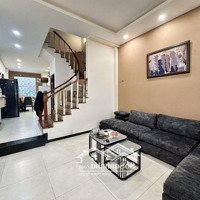 Nhà Đẹp Đường Lương Văn Can,P15,Q8. (50,4M2). Giá Bán 3Tỷ250.Sổ Hồng Riêng. Thương Lượng Được Với Chủ.