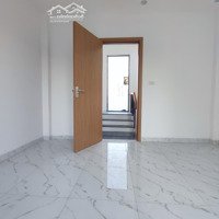 Nhà Đẹp Rẻ Dành Riêng Cho Vợ Chồng Trẻ. Giá Bán 2,35 Tỷdiện Tích40M2 X 4 Tầng. Cách Trạm Bơm Yên Nghĩa 2Km