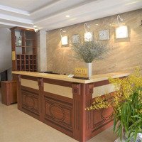 Khách Sạn 227M2 Hoàn Công - Nhìn Thẳng Hồ Xuân Hương