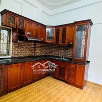 Bán Nhà Giảng Võ - Ô Tô Tránh -Diện Tích40M2/ 6 Tầng / Nhỉnh 10 Tỷ