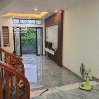 "Hot" Nhà Đẹp Phúc Lợi Thiết Kế 4 Tầng Hiện Đại Gần Chợ , Kdt Vinhomes Lh Mr Long 0989380798