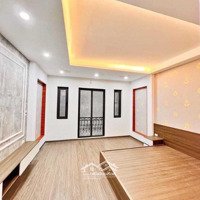 Chủ Cần B.án Nhà Đống Đa, Ngã Tư Sở. Diện Tích: 37Mx 6Tầng, 7Tỷ Hơn.nhà Đẹp Ở Ngay,Thanglh:thu: 0974.693799