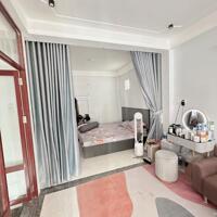 Nhà 4 tầng trung tâm Nha Trang dt 29m2. Giá 4,3 tỷ  Liên Hệ: 0916961496 Phạm Hải