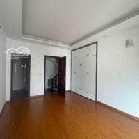 Bán Nhà Xuân La Đẹp Ở Luôn 34M2 X 5 Tầng , Ngõ Thoáng ,Khu Đông Dân Cư Giá 6,X Tỷ