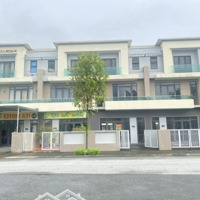 Chính Chủ Cần Bán Gấp Shophouse Vị Trí Đẹp Gần Bãi Đỗ Xe, Công Viên Trung Tâm Centa City