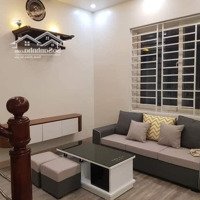 Cho Thuê Nhà Riêng 5 Tầng 35M2 Phố Ngọc Thụy, Long Biên. Giá: 8 Triệuiệu/Tháng. Liên Hệ: 0946 204 597