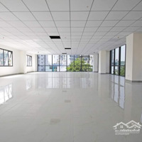 Cho Thuê 360M2 Vp, Ô Góc 3 Mặt Thoáng, Mặt Bằng Giao Ngay Tại Phố Duy Tân, Giá Thuê 120 Triệu/Tháng