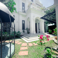 Siêu Villa Có 102 Hàng Siêu Đẹp Tại Đà Nẵng