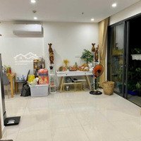 Cần Bán Gấp Căn Hộ Vinhomes Quận 9 Diện Tích 69M2 - 2Pn+ Căn Góc View Sông 2,4 Tỷ Bao Gồm Phí Thuế